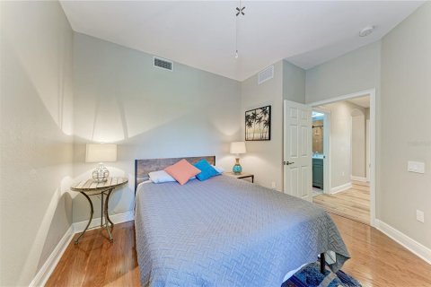 Condo in Bradenton, Florida, 3 bedrooms № 2393857 - photo 4