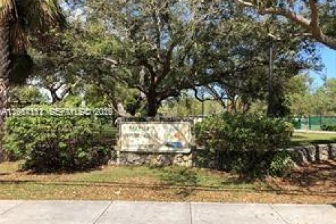 Casa en alquiler en Miami, Florida, 2 dormitorios, 139.35 m2 № 2026554 - foto 13