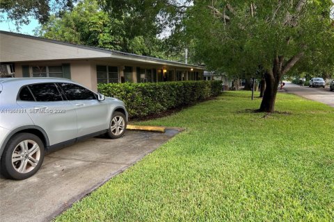 Casa en alquiler en Miami, Florida, 2 dormitorios, 139.35 m2 № 2026554 - foto 20