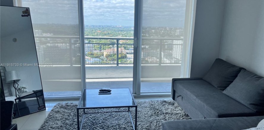 Condo in Miami, Florida, 1 bedroom № 1971806