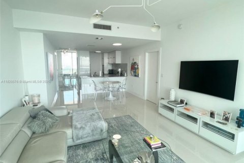 Condo in Miami, Florida, 2 bedrooms  № 1888862 - photo 9
