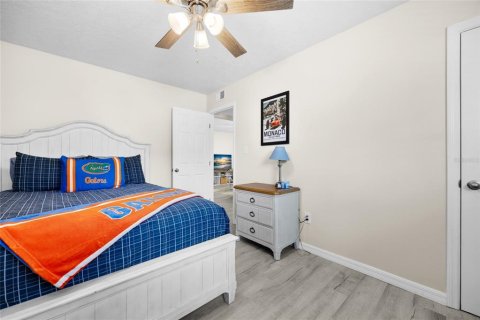 Condo in Gainesville, Florida, 2 bedrooms  № 1804020 - photo 11