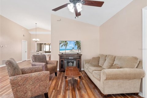 Casa en venta en Sorrento, Florida, 3 dormitorios, 206.06 m2 № 1899805 - foto 17