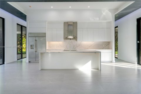 Купить виллу или дом в Майами, Флорида 8 спален, 535.49м2, № 1991931 - фото 14