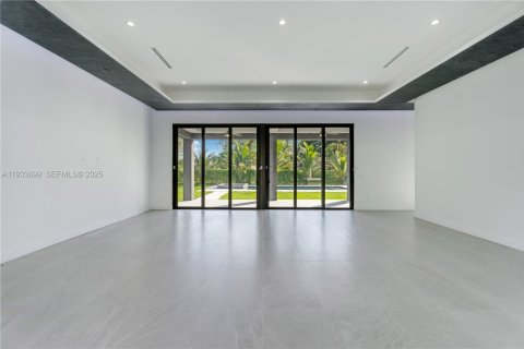 Купить виллу или дом в Майами, Флорида 8 спален, 535.49м2, № 1991931 - фото 9