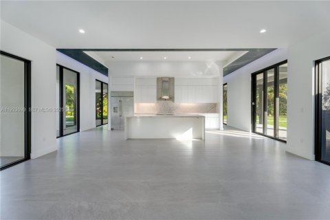 Купить виллу или дом в Майами, Флорида 8 спален, 535.49м2, № 1991931 - фото 13