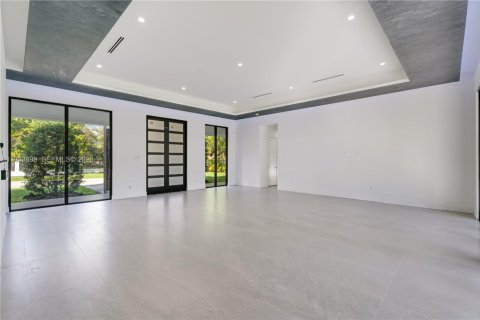 Купить виллу или дом в Майами, Флорида 8 спален, 535.49м2, № 1991931 - фото 11