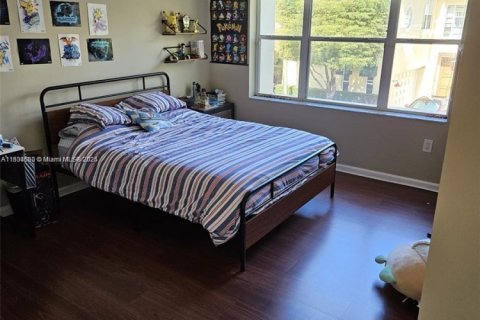 Villa ou maison à louer à Aventura, Floride: 5 chambres, 264.03 m2 № 1741384 - photo 19