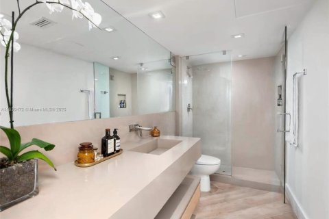 Condominio en venta en Miami Beach, Florida, 3 dormitorios, 230.4 m2 № 1855315 - foto 14
