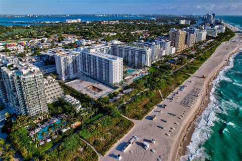 Condominio en venta en Miami Beach, Florida, 3 dormitorios, 230.4 m2 № 1855315 - foto 25
