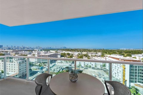 Condominio en venta en Miami Beach, Florida, 3 dormitorios, 230.4 m2 № 1855315 - foto 12