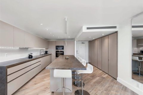Condominio en venta en Miami Beach, Florida, 3 dormitorios, 230.4 m2 № 1855315 - foto 6