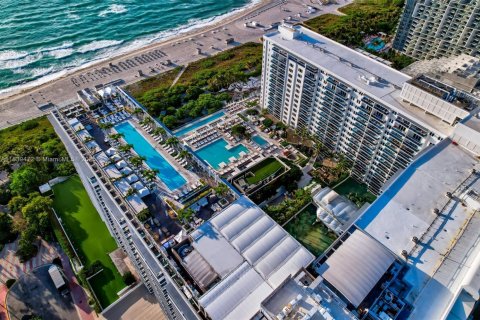 Condominio en venta en Miami Beach, Florida, 3 dormitorios, 230.4 m2 № 1855315 - foto 22