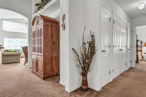 House in Dundee, Florida 4 bedrooms, 192.31 sq.m. № 1527206 - photo 8