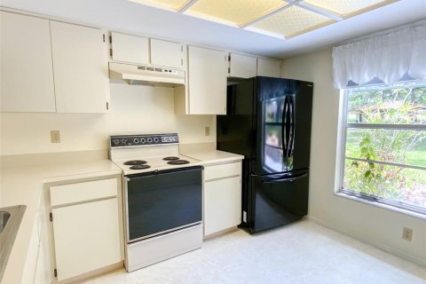 House in Dunedin, Florida 1 bedroom, 61.32 sq.m. № 2213915 - photo 4