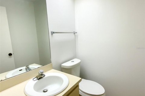 House in Dunedin, Florida 1 bedroom, 61.32 sq.m. № 2213915 - photo 16