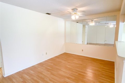 House in Dunedin, Florida 1 bedroom, 61.32 sq.m. № 2213915 - photo 7