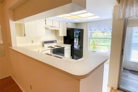 House in Dunedin, Florida 1 bedroom, 61.32 sq.m. № 2213915 - photo 6