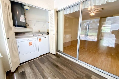 House in Dunedin, Florida 1 bedroom, 61.32 sq.m. № 2213915 - photo 18