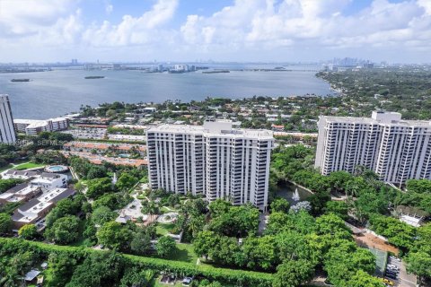 Condominio en venta en Miami, Florida, 2 dormitorios, 142.88 m2 № 2254633 - foto 2