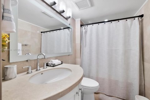 Condominio en venta en Miami, Florida, 2 dormitorios, 142.88 m2 № 2254633 - foto 22