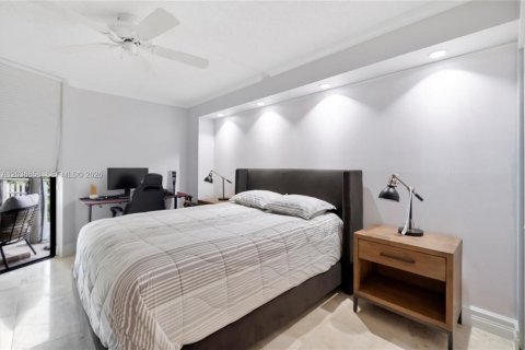 Condominio en venta en Miami, Florida, 2 dormitorios, 142.88 m2 № 2254633 - foto 23