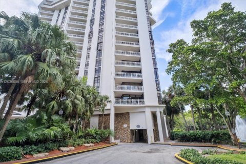 Condominio en venta en Miami, Florida, 2 dormitorios, 142.88 m2 № 2254633 - foto 3