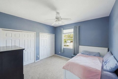 House in Port St. Lucie, Florida 4 bedrooms, 197.88 sq.m. № 2170094 - photo 30