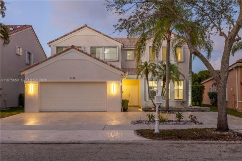House in Weston, Florida 5 bedrooms, 230.58 sq.m. № 2041731 - photo 3