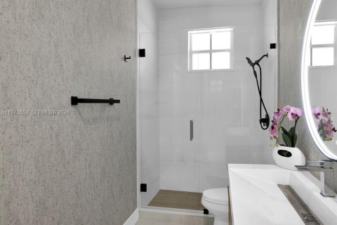 House in Weston, Florida 5 bedrooms, 230.58 sq.m. № 2041731 - photo 24