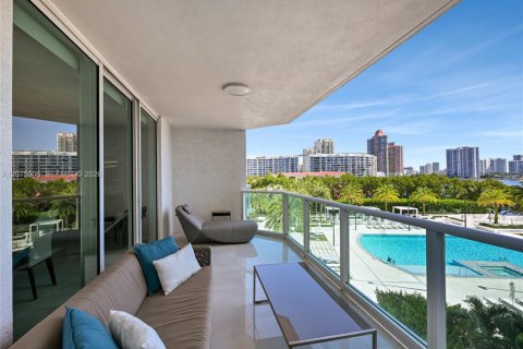 Condo in Aventura, Florida, 4 bedrooms  № 2339929 - photo 15