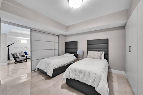 Condo in Aventura, Florida, 4 bedrooms  № 2339929 - photo 19