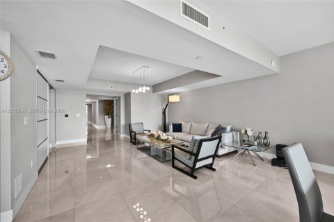 Condo in Aventura, Florida, 4 bedrooms  № 2339929 - photo 7