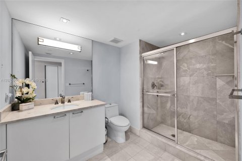 Condo in Aventura, Florida, 4 bedrooms  № 2339929 - photo 24