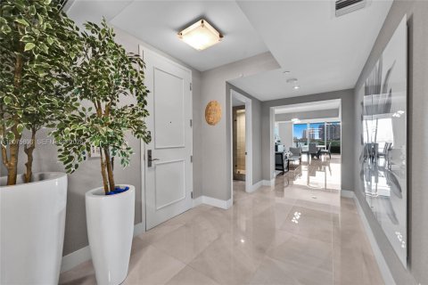 Condo in Aventura, Florida, 4 bedrooms  № 2339929 - photo 18