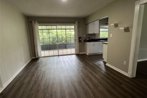 House in Gainesville, Florida 4 bedrooms, 197.32 sq.m. № 1894905 - photo 7