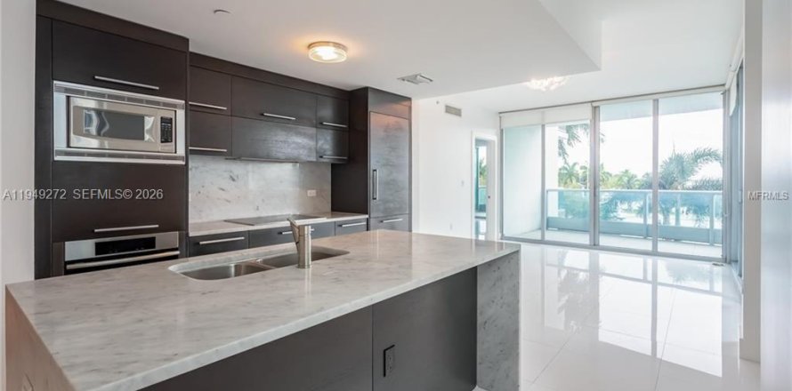 Кондоминиум с 1 спальней в Майами, Флорида № 2005124