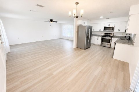 Villa ou maison à vendre à Dunnellon, Floride: 2 chambres, 106.37 m2 № 2259259 - photo 9
