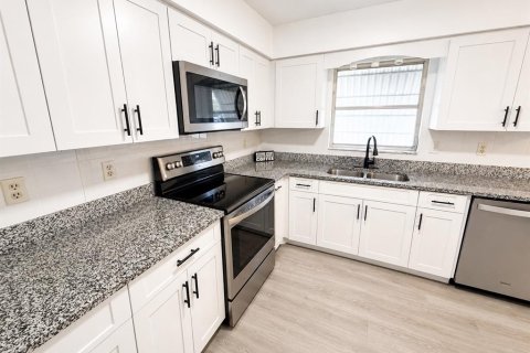 Villa ou maison à vendre à Dunnellon, Floride: 2 chambres, 106.37 m2 № 2259259 - photo 8