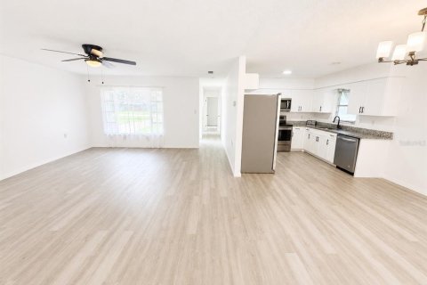 Villa ou maison à vendre à Dunnellon, Floride: 2 chambres, 106.37 m2 № 2259259 - photo 11