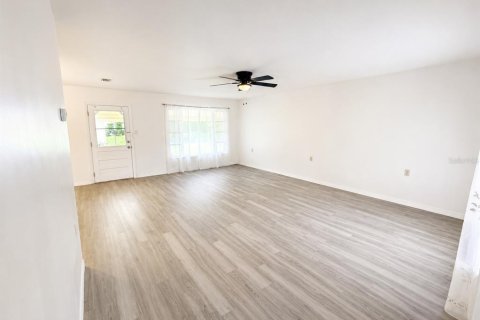 Villa ou maison à vendre à Dunnellon, Floride: 2 chambres, 106.37 m2 № 2259259 - photo 3