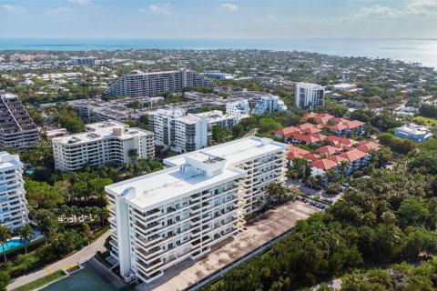 Condo in Key Biscayne, Florida, 3 bedrooms  № 2068116 - photo 6
