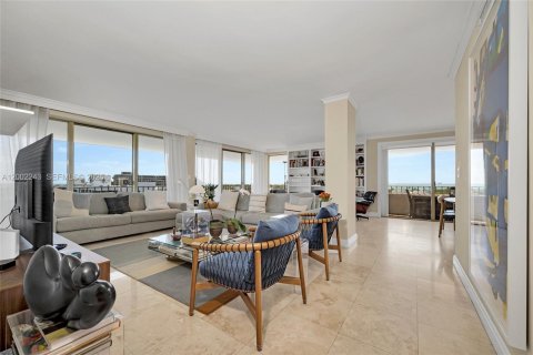 Condo in Key Biscayne, Florida, 3 bedrooms  № 2068116 - photo 19