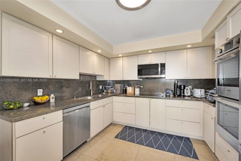 Condo in Key Biscayne, Florida, 3 bedrooms  № 2068116 - photo 29