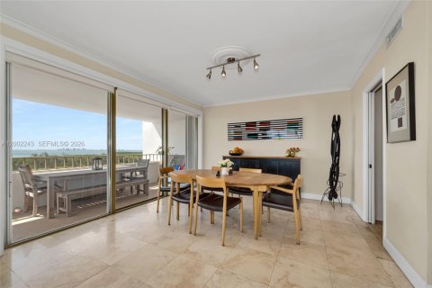 Condo in Key Biscayne, Florida, 3 bedrooms  № 2068116 - photo 26