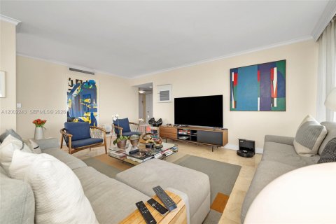 Condo in Key Biscayne, Florida, 3 bedrooms  № 2068116 - photo 22