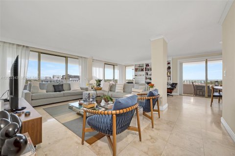 Condo in Key Biscayne, Florida, 3 bedrooms  № 2068116 - photo 20