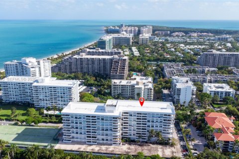 Condo in Key Biscayne, Florida, 3 bedrooms  № 2068116 - photo 5