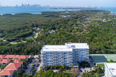 Condo in Key Biscayne, Florida, 3 bedrooms  № 2068116 - photo 8