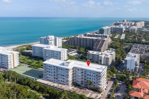 Condo in Key Biscayne, Florida, 3 bedrooms  № 2068116 - photo 4